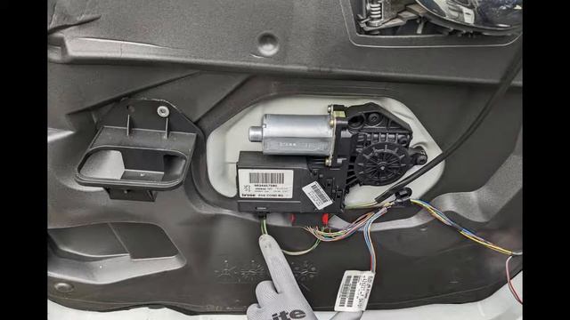 Changement d'un rétroviseur sur une 307 смотреть онлайн