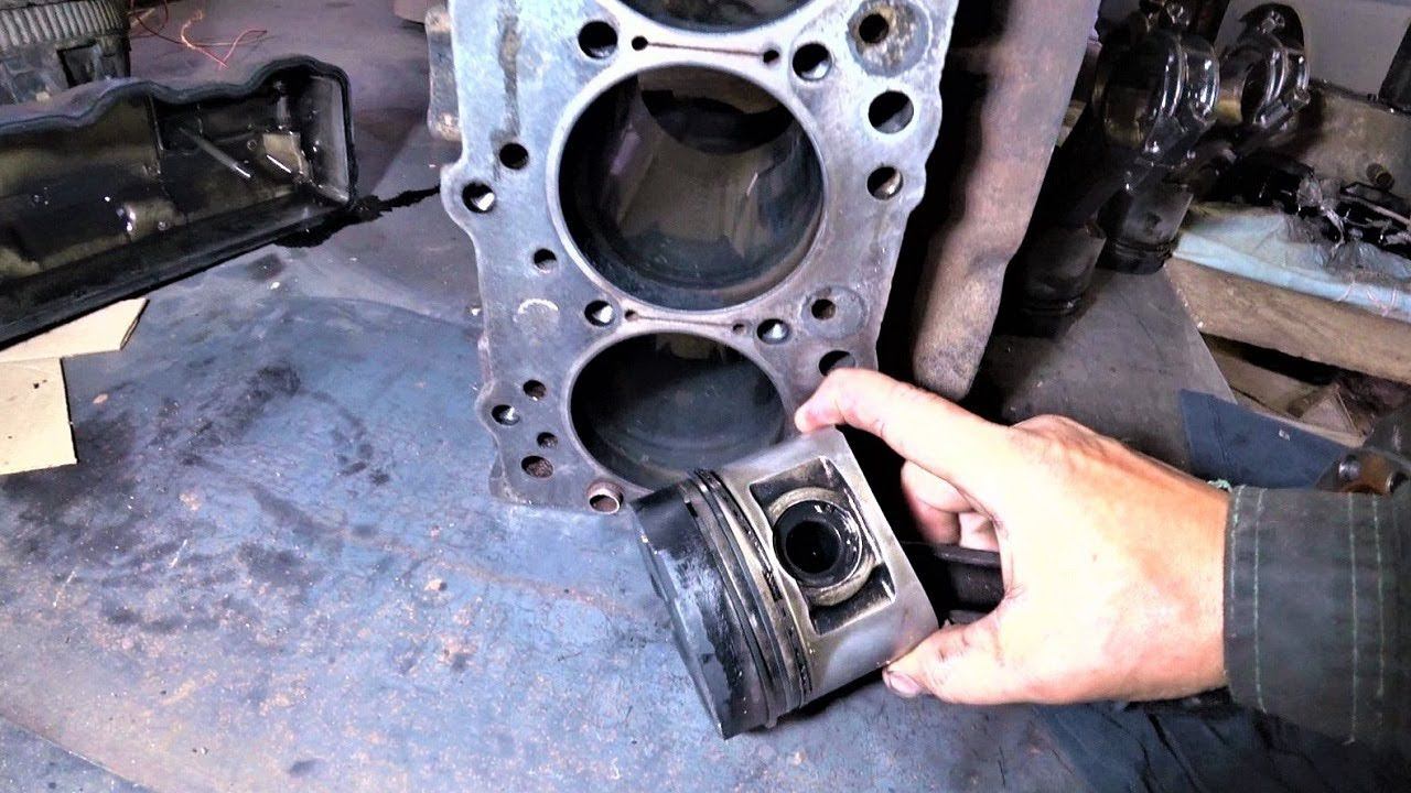 Разобрал двигатель. Нашёл причину.