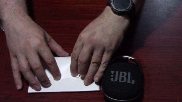 JBL Clip4 Portable Bluetooth Speaker смотреть онлайн
