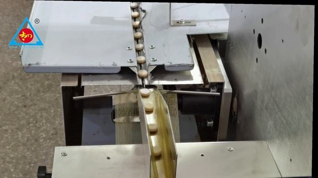 150bags/min tablet packing machine with automatic feeder in horizontal flow packing machine смотреть онлайн