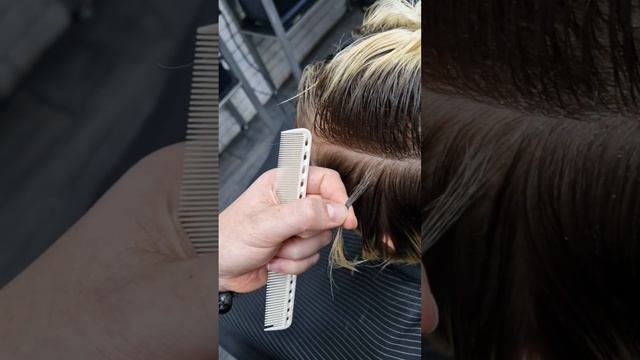 одна из тем с курса MULTUS(удлинённые стрижки) от основателя Barber FACULTY, Екатерины смотреть онлайн