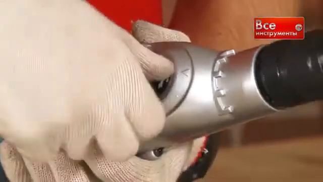 Двухскоростная ударная дрель Makita HP 2071 F