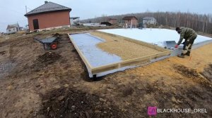 Как построить террасу на винтовых сваях.