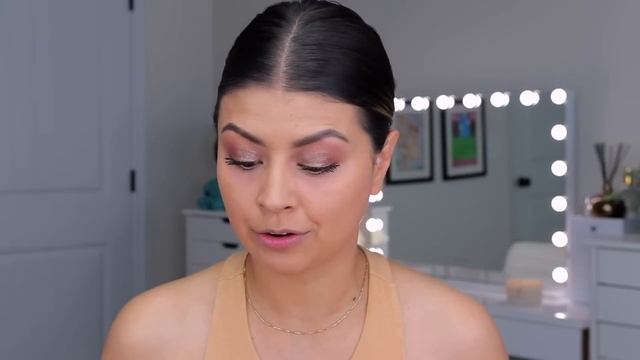 HOW TO: CONCEAL DARK CIRCLES WITHOUT LOOKING DRY OR CAKEY смотреть онлайн