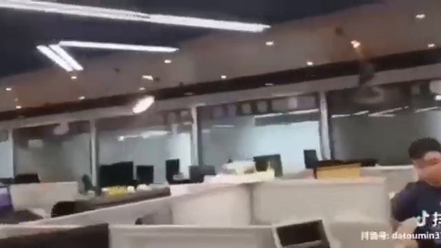 ❗В восточной части Тайваня произошло землетрясение магнитудой 7,2, существует угроза цунами, смотреть онлайн