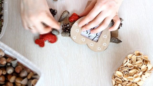Рамка для фото из картона и природных материалов своими руками / DIY photo frame made of cardboard смотреть онлайн