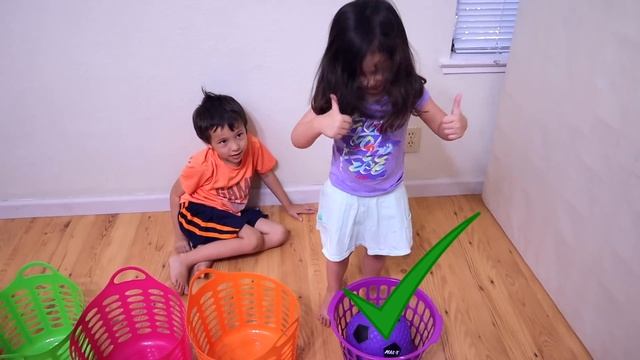 Wrong Colors Soccer Ball Drop In The Basket for Toddlers Round 2 смотреть онлайн