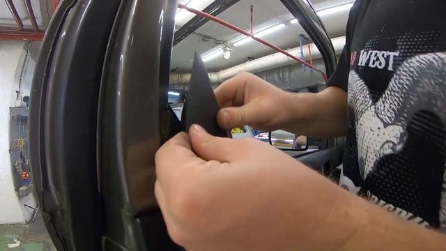 Как разобрать и снять обшивку двери в Honda Element смотреть онлайн