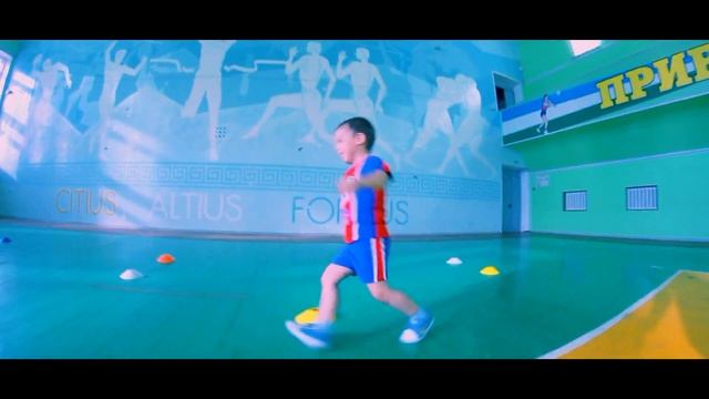 Футбольная секция Открытие смотреть онлайн