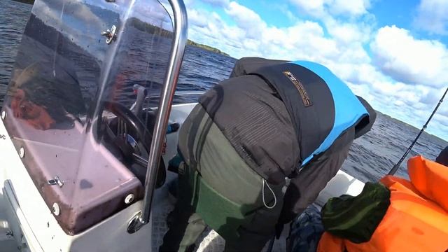 Рыбалка на Рыбинском водохранилище. Устье реки Молога. смотреть онлайн