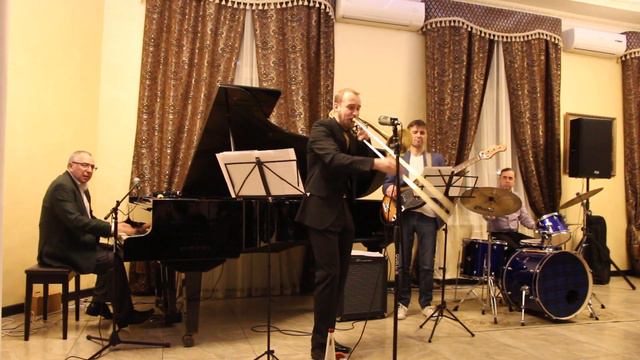 "Love for sale".Григорий Файн & Дмитрий Толпегов .Нижний Новгород отель "Никитин" 23.11.2019. смотреть онлайн