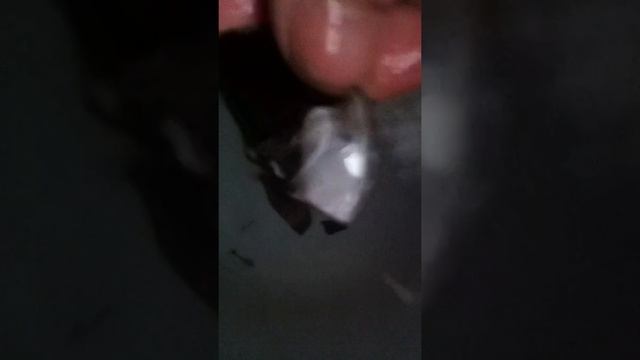 Как разрезать стекло ножницами смотреть онлайн