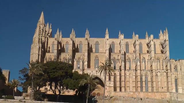 PALMA DE MALLORCA "Pianista con fondo de Catedral" смотреть онлайн