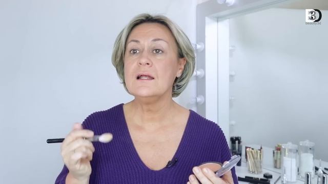 Освежающий макияж, если вам немного за... смотреть онлайн