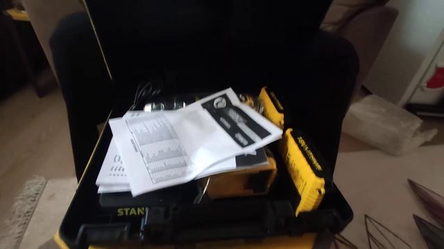 stanley brushless SBH20S2K смотреть онлайн
