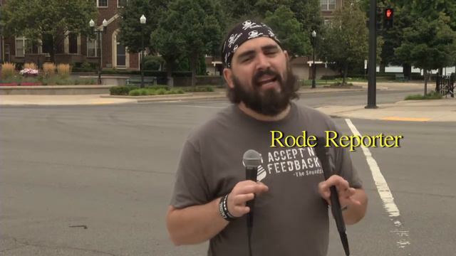 Better Handheld Microphone for the streets? Shure SM58 vs Rode Reporter смотреть онлайн