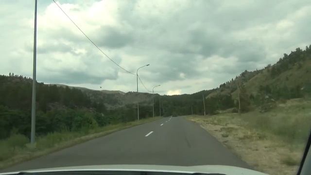 Серпантин по дороге к озеру Жасыбай (Баянаул) смотреть онлайн