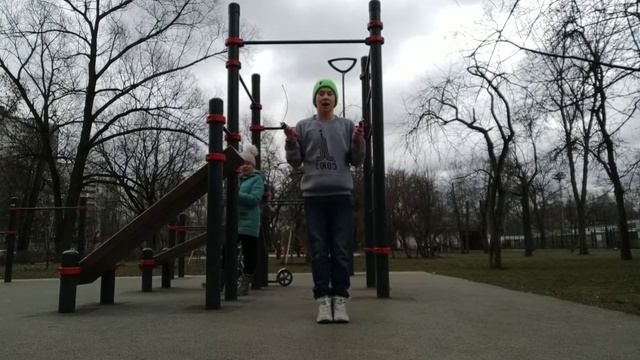 Комплекс упражнений со скакалкой на улице. смотреть онлайн