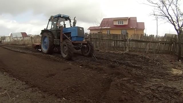 ЛТЗ-60АВ Фрезеровка Почвы. Первый выезд 2015-го смотреть онлайн