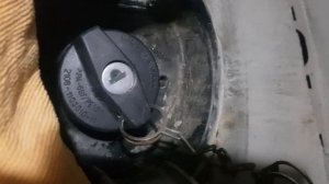 Заменить обычную крышку на крышку с замком  бензобака Хонда фит.