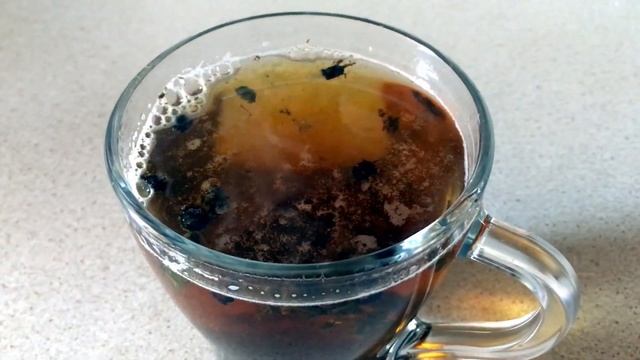 Ферментированный иван-чай с листьями яблони, плодами боярышника и черники смотреть онлайн