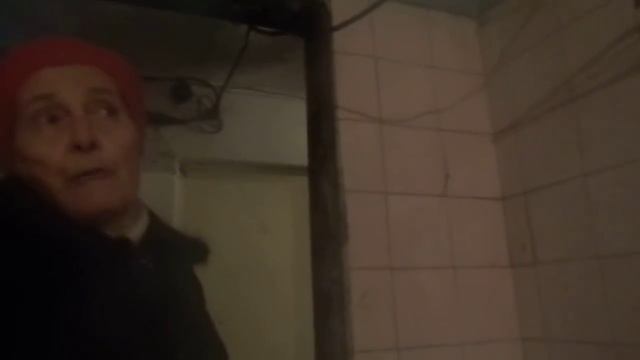 На Фабричной 22 в Тюмени обвалилась кладка дома - видео с места - март 2016