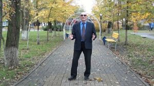 Жизнь похожа на позднюю осень песня