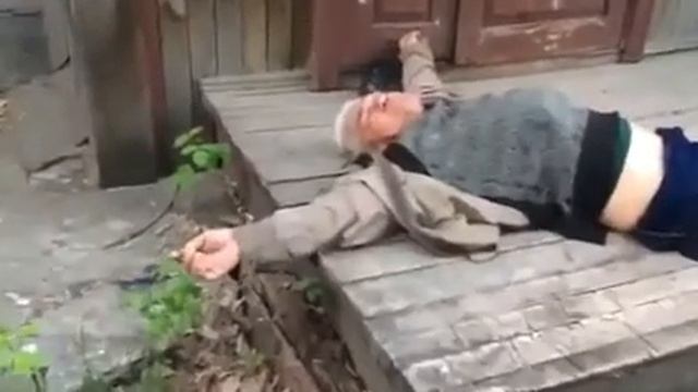 Скорую вызвать? смотреть онлайн