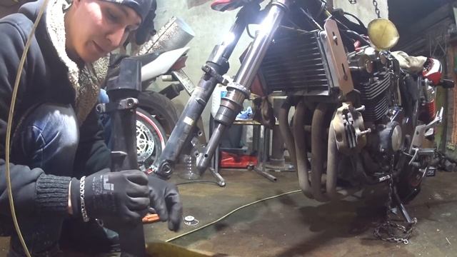 HONDA cb400sf переборка вилки смотреть онлайн