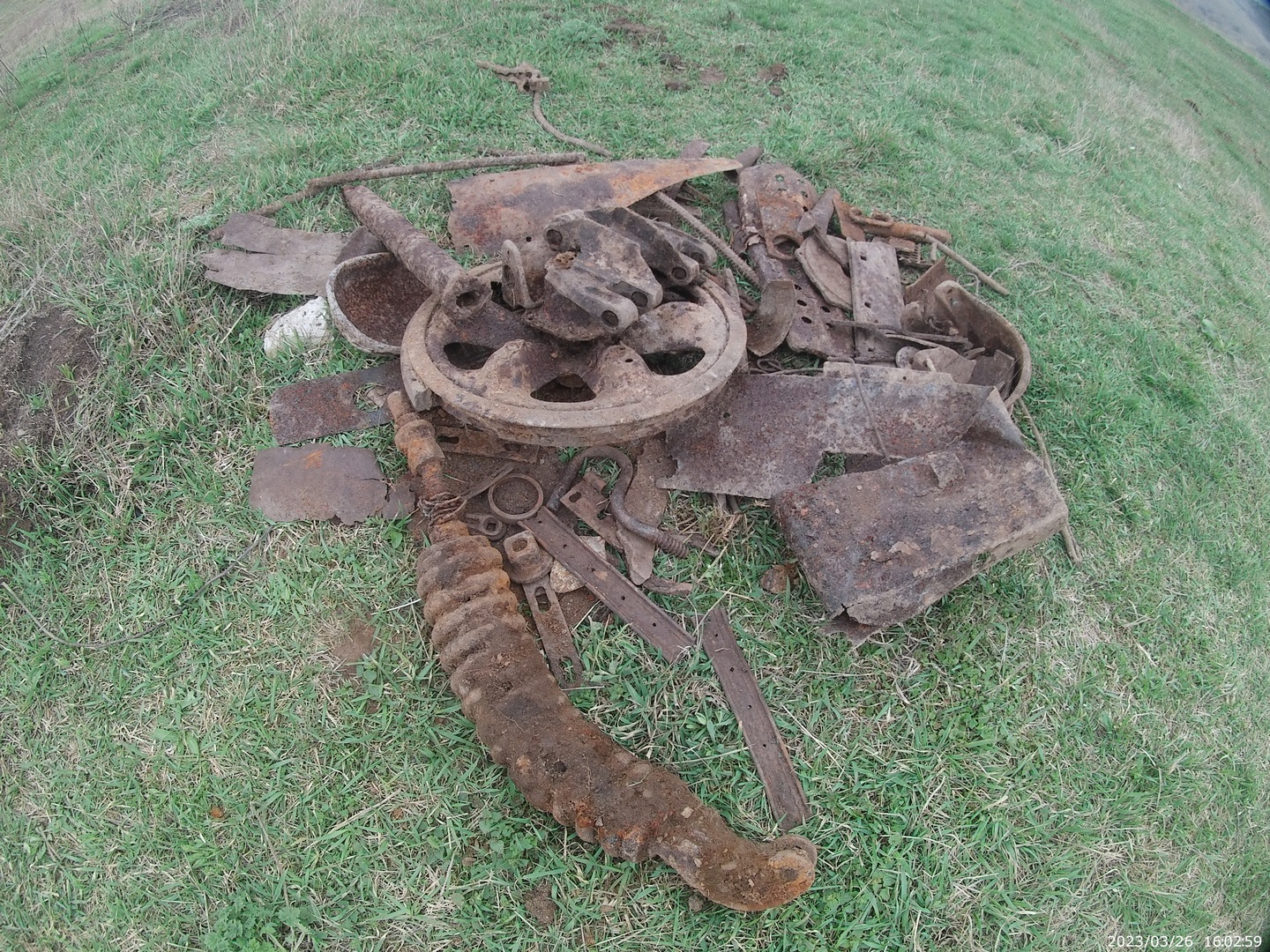 Коп2023!    Коп возле разбитой фермы!