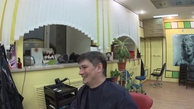 Как подстричься и не заплатить? / How free haircut? смотреть онлайн