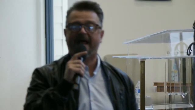 Hevenu Shalom Alehem / The song is performed by Singer Alexander Patlis in the Love of God Church. смотреть онлайн