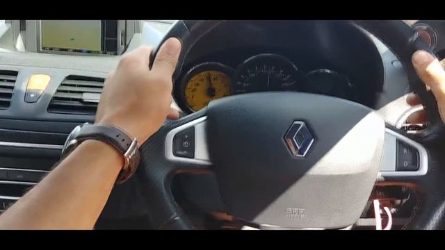 Broken Renault Megane RS Performance Test - Amazing Sound! смотреть онлайн