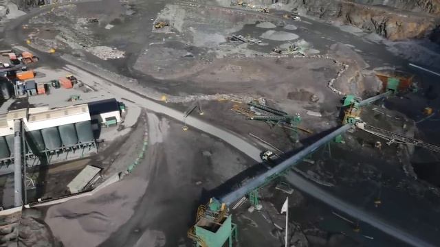 Volvo Trucks - Running footage: A Volvo FMX with Automatic Traction Control смотреть онлайн