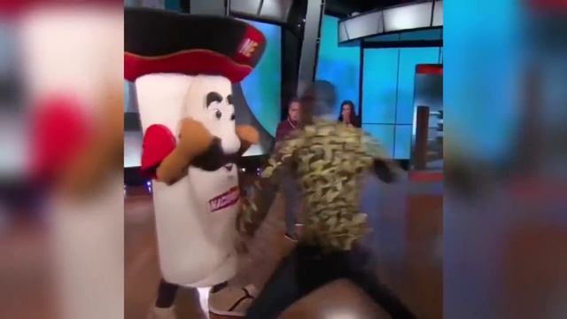 POWRÓT KOWNACKIEGO, SPRAWA WILDERA, MASTERNAK W TVP1 смотреть онлайн