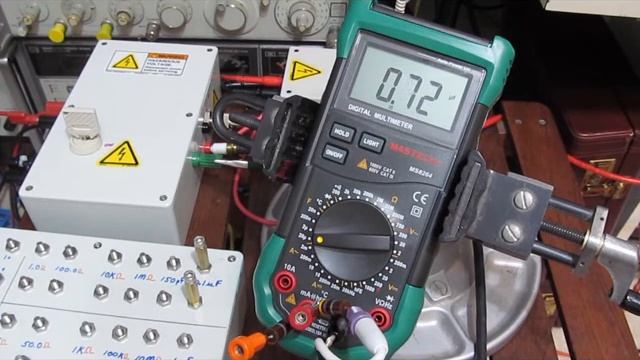Evaluating low cost DVMs Part 9 CAT I The Mastech MS8261 смотреть онлайн