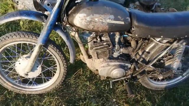 Маленькая история про мой первый мотоцикл Минск 3.112. смотреть онлайн