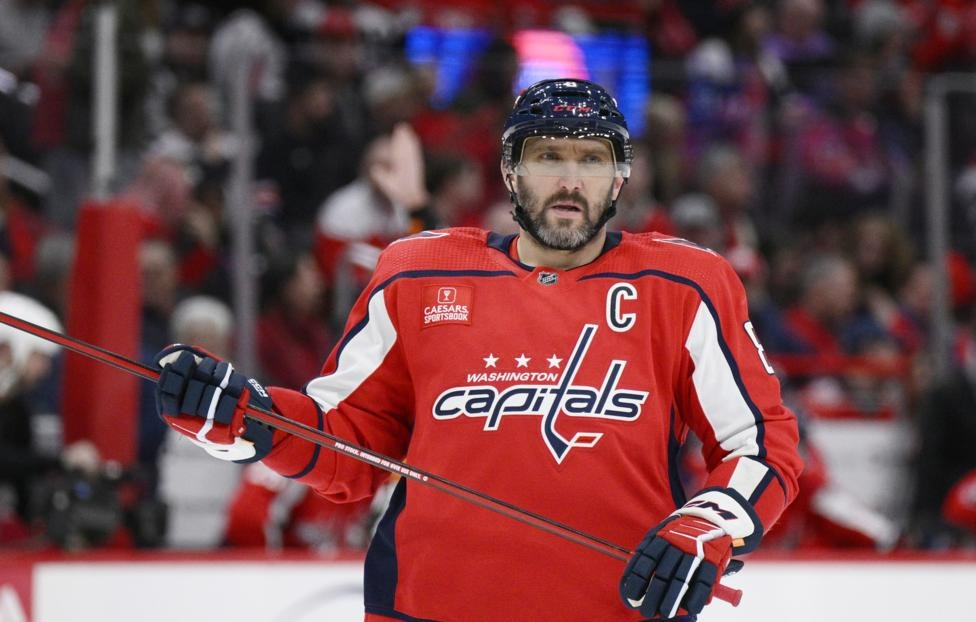 Овечкин забросил 835-ю шайбу в НХЛ смотреть онлайн