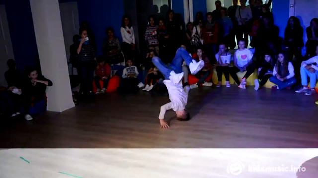 Слёт «Путь к успеху» — Танцевальные батлы: Саша Миненок и Тоня Володина смотреть онлайн