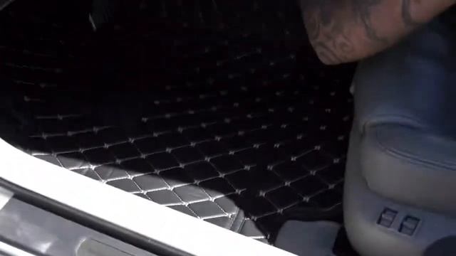 G37 Gets New Diamond Stitch Floor Mats смотреть онлайн