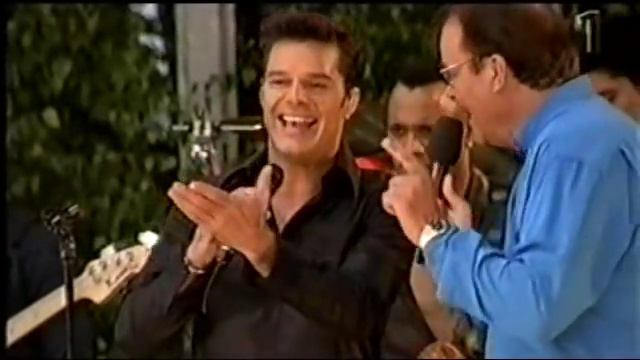 Ricky Martin - Loaded And She Bangs Live On Swedish TV