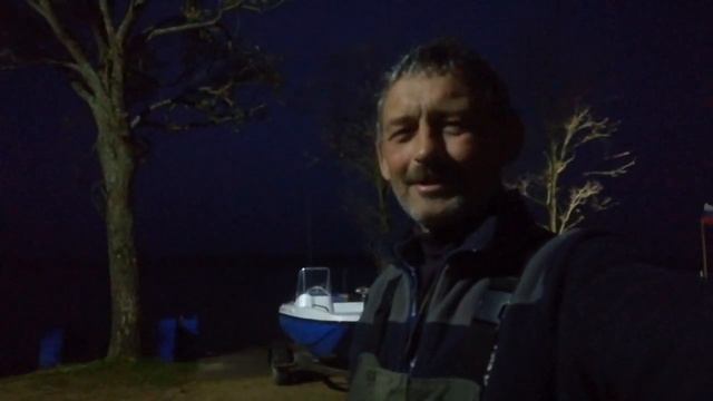 ДВЕ РЫБАЛКИ С ДРУЗЬЯМИ. ОХОТА НА СУДАКА! смотреть онлайн