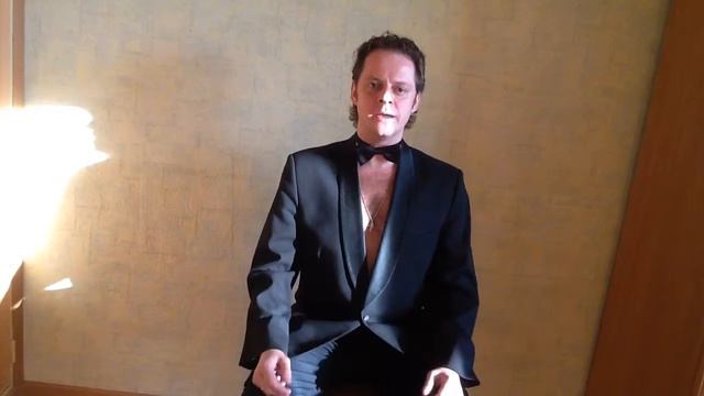 саШка "Белый свет" (автор И.Шаферан - М.Танич, исп. А.Калугин) смотреть онлайн