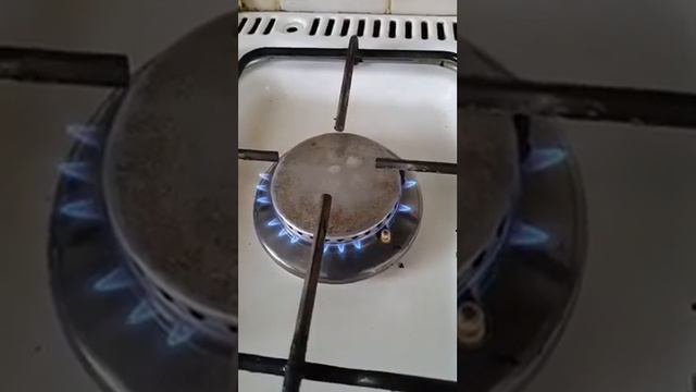 EURODONOSI Nepravilno izgorevanje plina Vzrok je смотреть онлайн