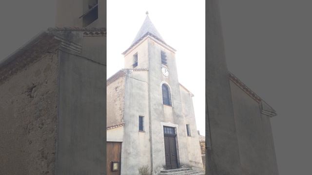 cloches de l'église de Lafenasse, commune de Saint Lieux-Lafenasse (Tarn) : sonnerie de l'angélus смотреть онлайн