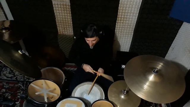 Luciano and the iPod - Weight of the World - Ringo Starr Drum Cover смотреть онлайн