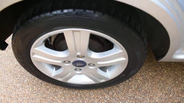 57 Ford Fiesta 1.4 Zetec Climate Moondust Silver смотреть онлайн