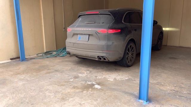 Porsche Cayenne Turbo Cold Start Exhaust Sound смотреть онлайн