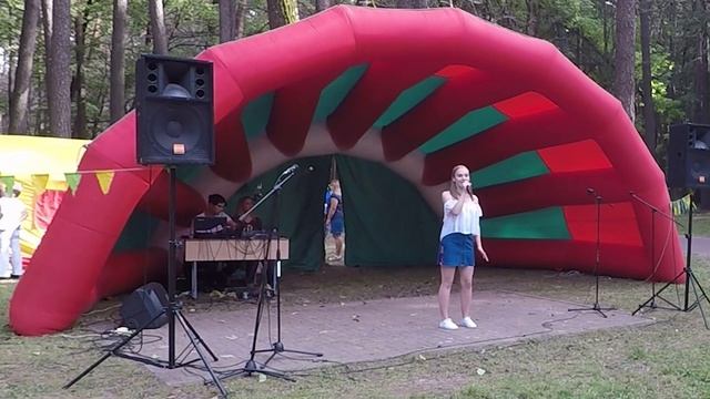 Выступление школы № 121 на день города в парке Челюскинцев смотреть онлайн