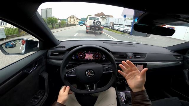 Test Drive Skoda Superb IV Combi Plug-in Hybrid New SportLine 2020